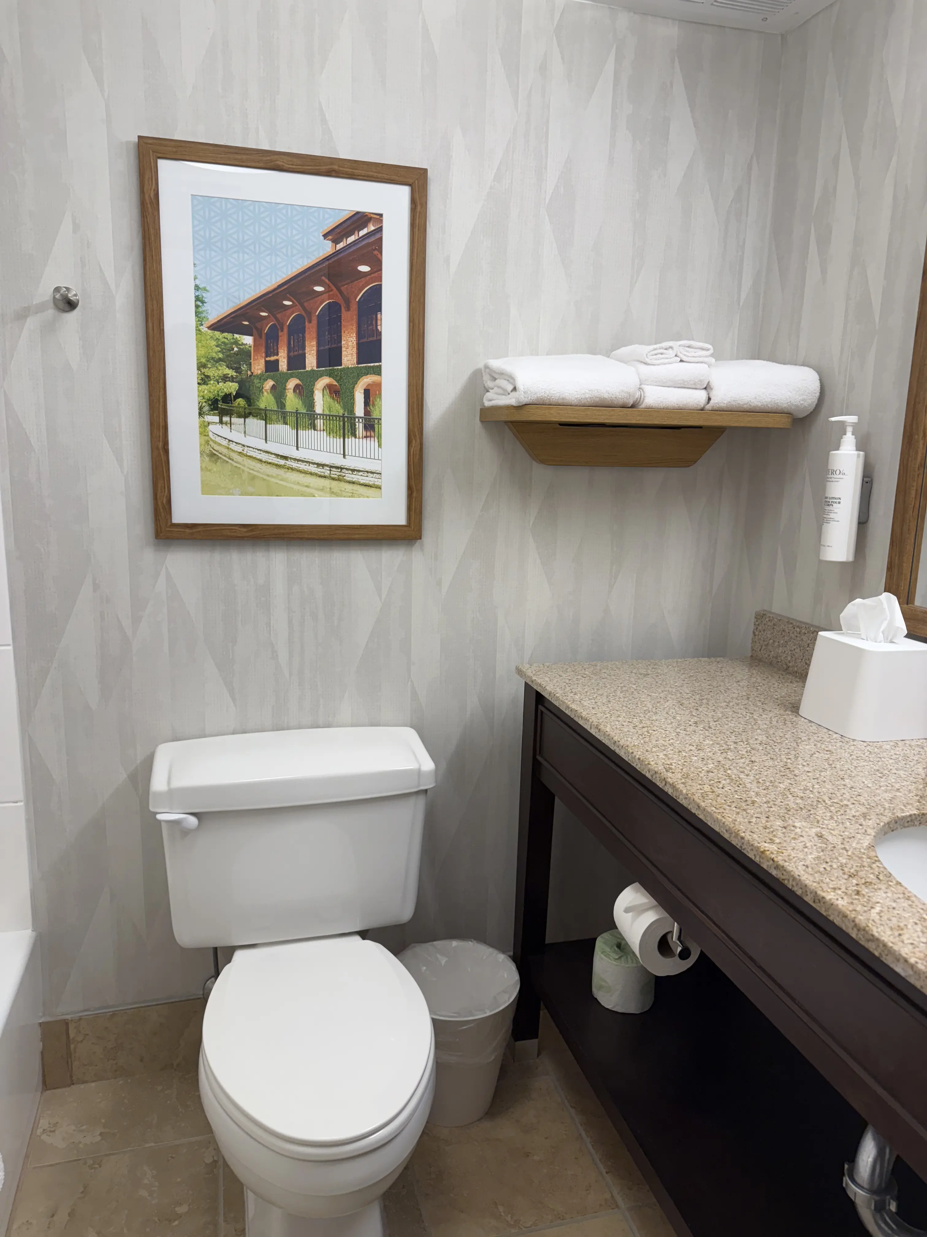 Hampton Inn Fayetteville Fort Bragg, NC - Image 9
