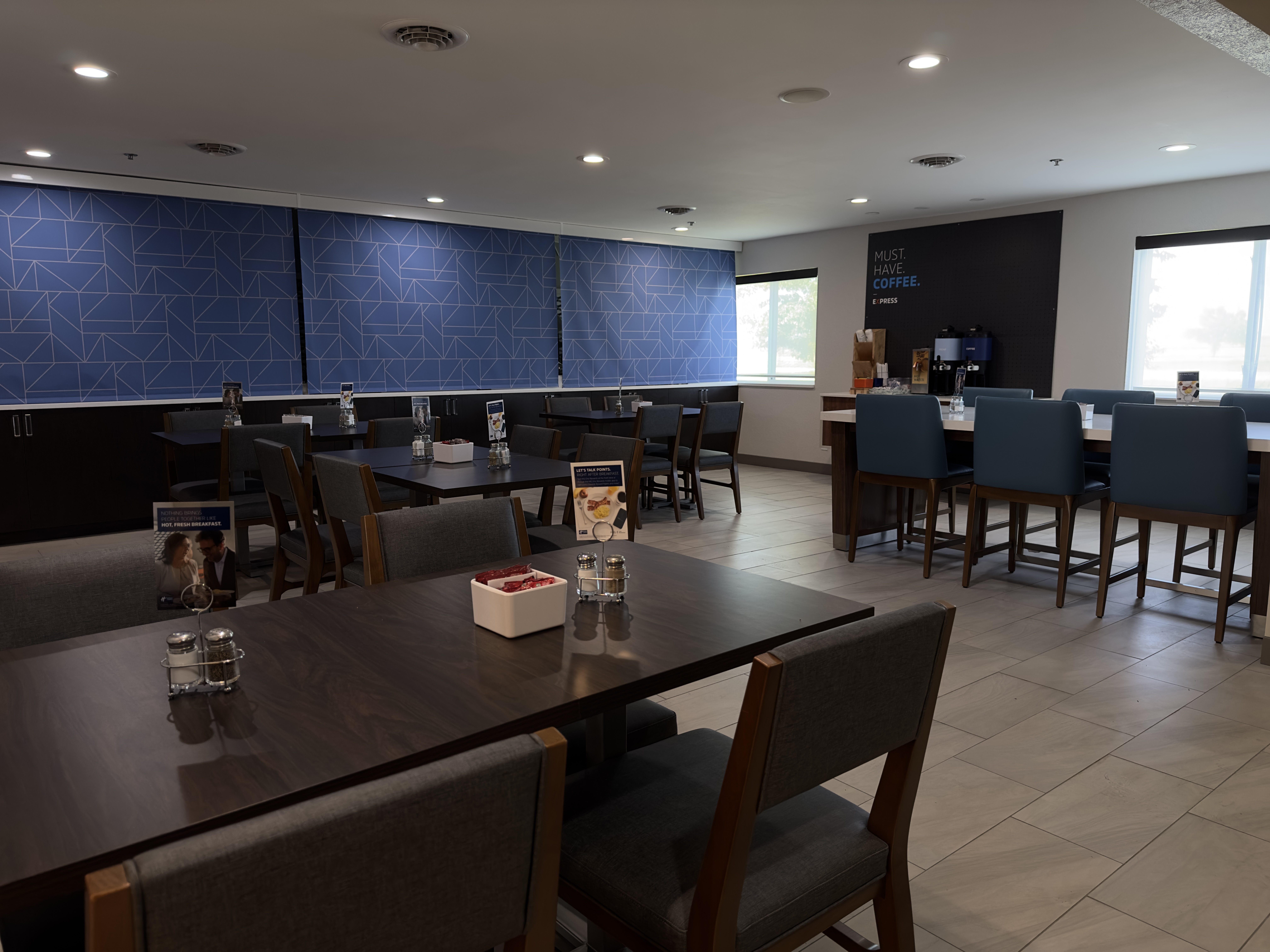 Holiday Inn Express, Tuscola, IL - Image 7