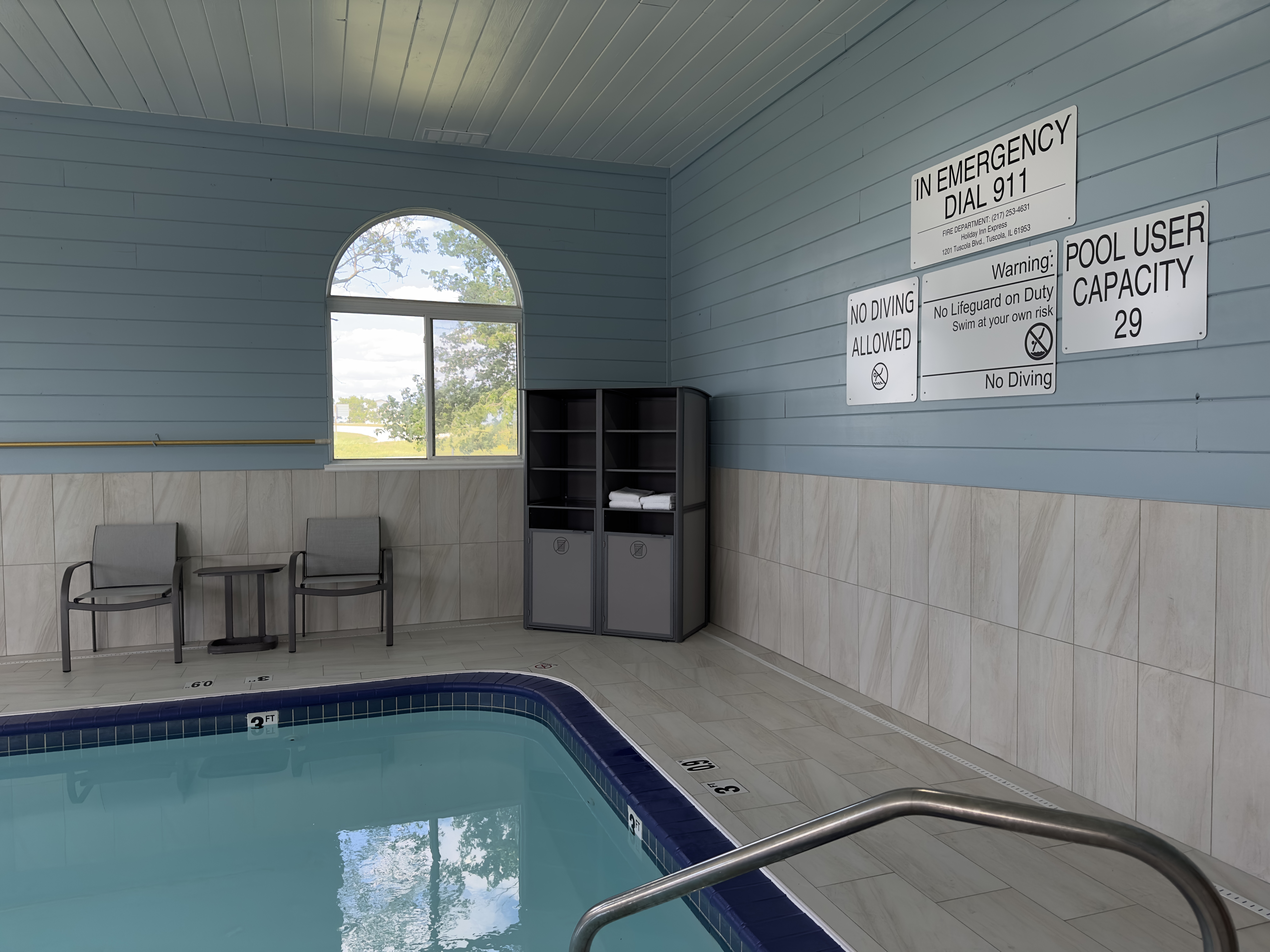 Holiday Inn Express, Tuscola, IL - Image 16