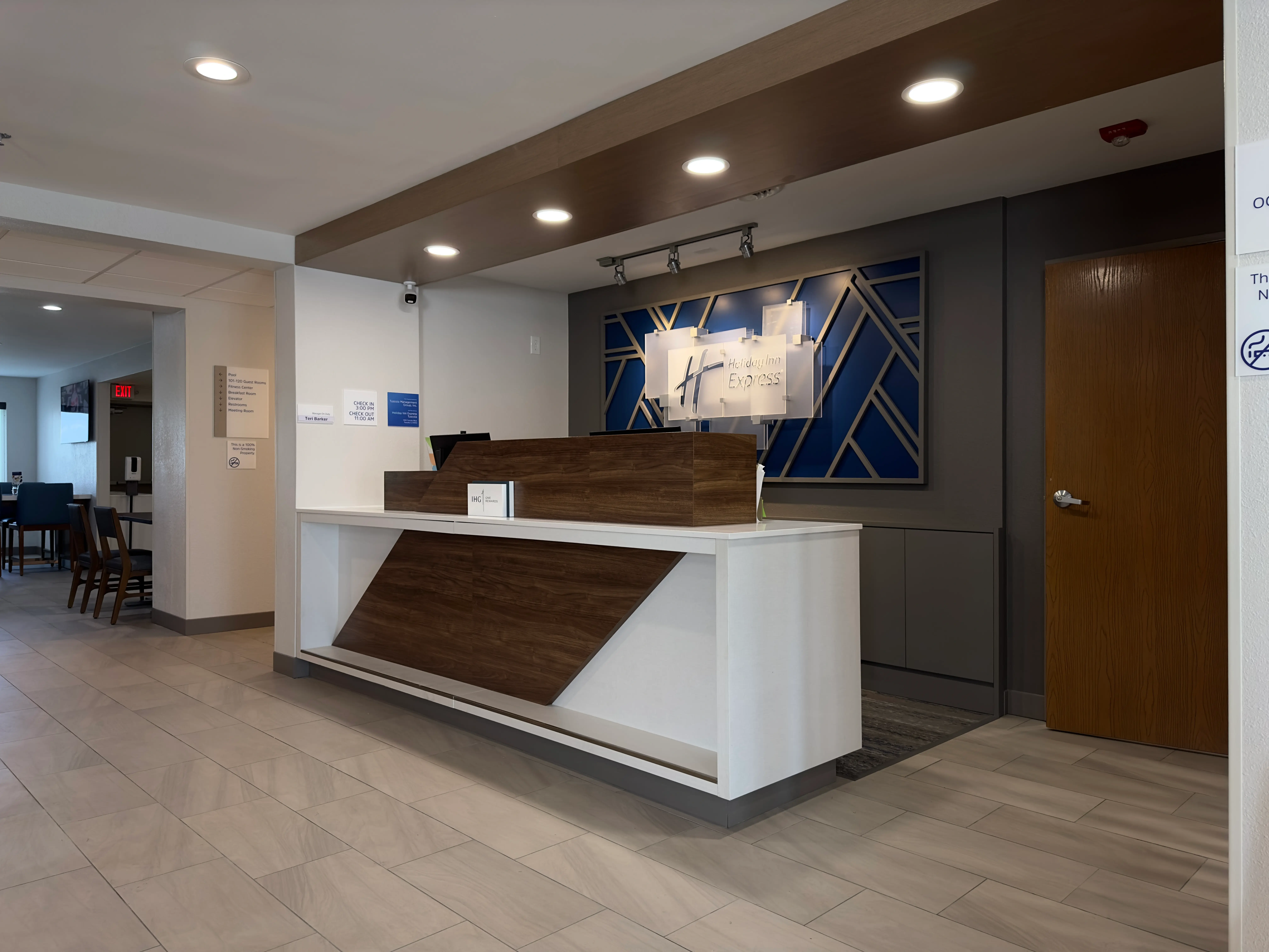 Holiday Inn Express, Tuscola, IL - Image 22