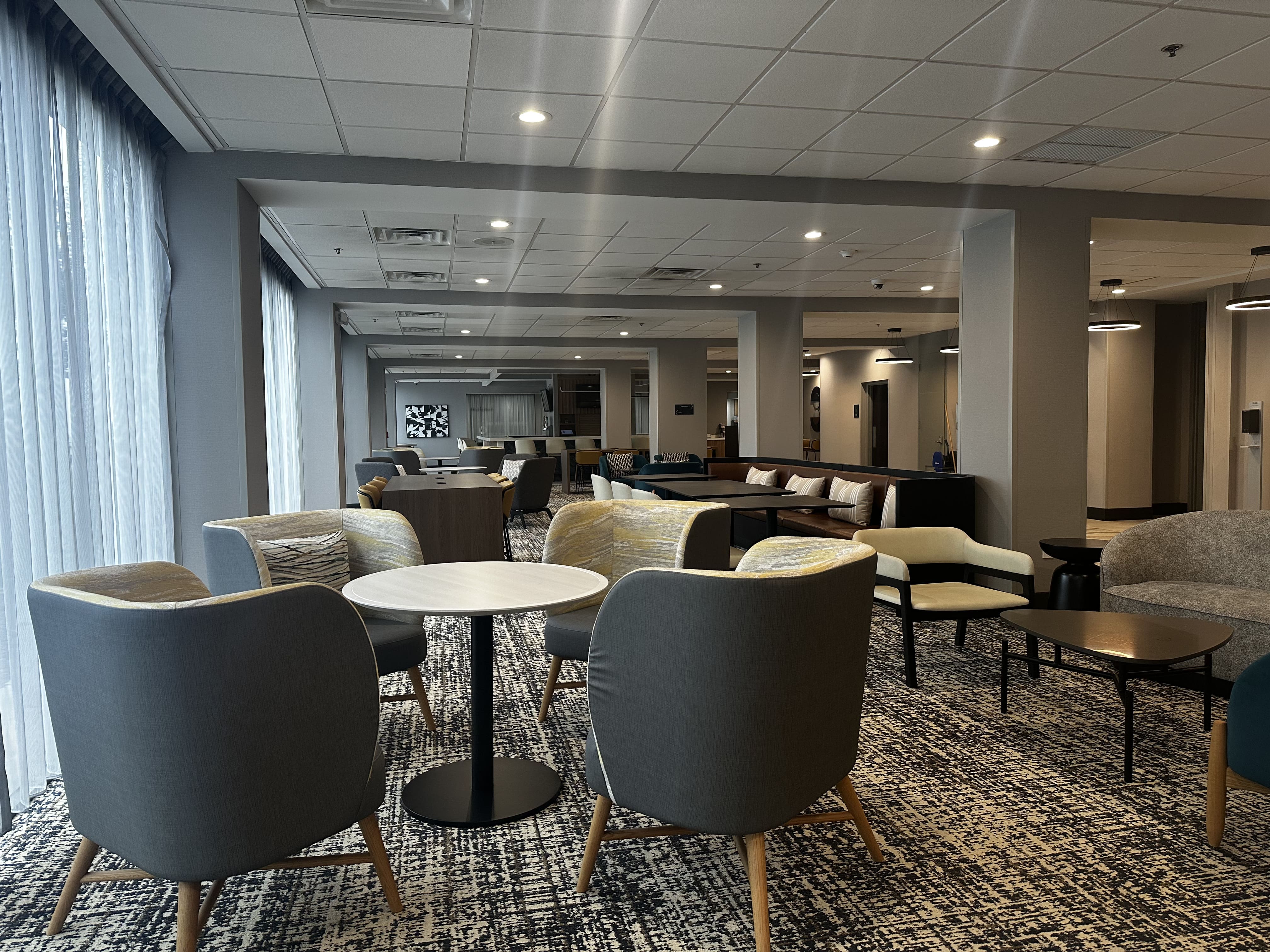 Holiday inn Nashville, TN - Image 2