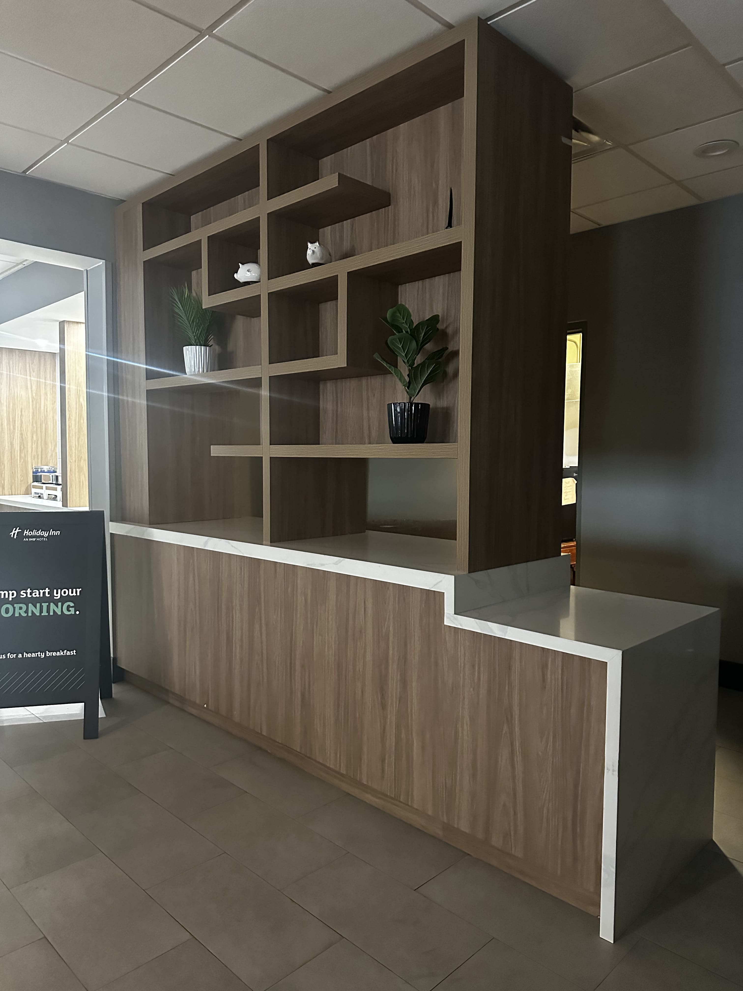 Holiday inn Nashville, TN - Image 11