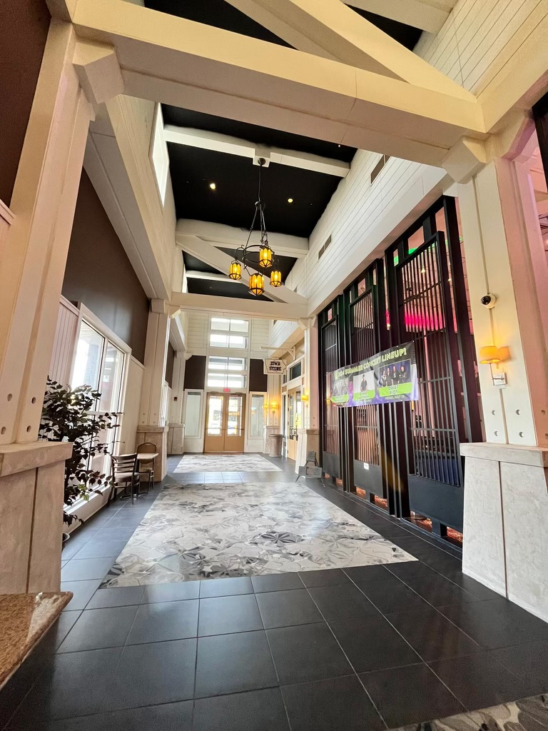 Wild Rose Casino And Hotel Clinton - Image 39